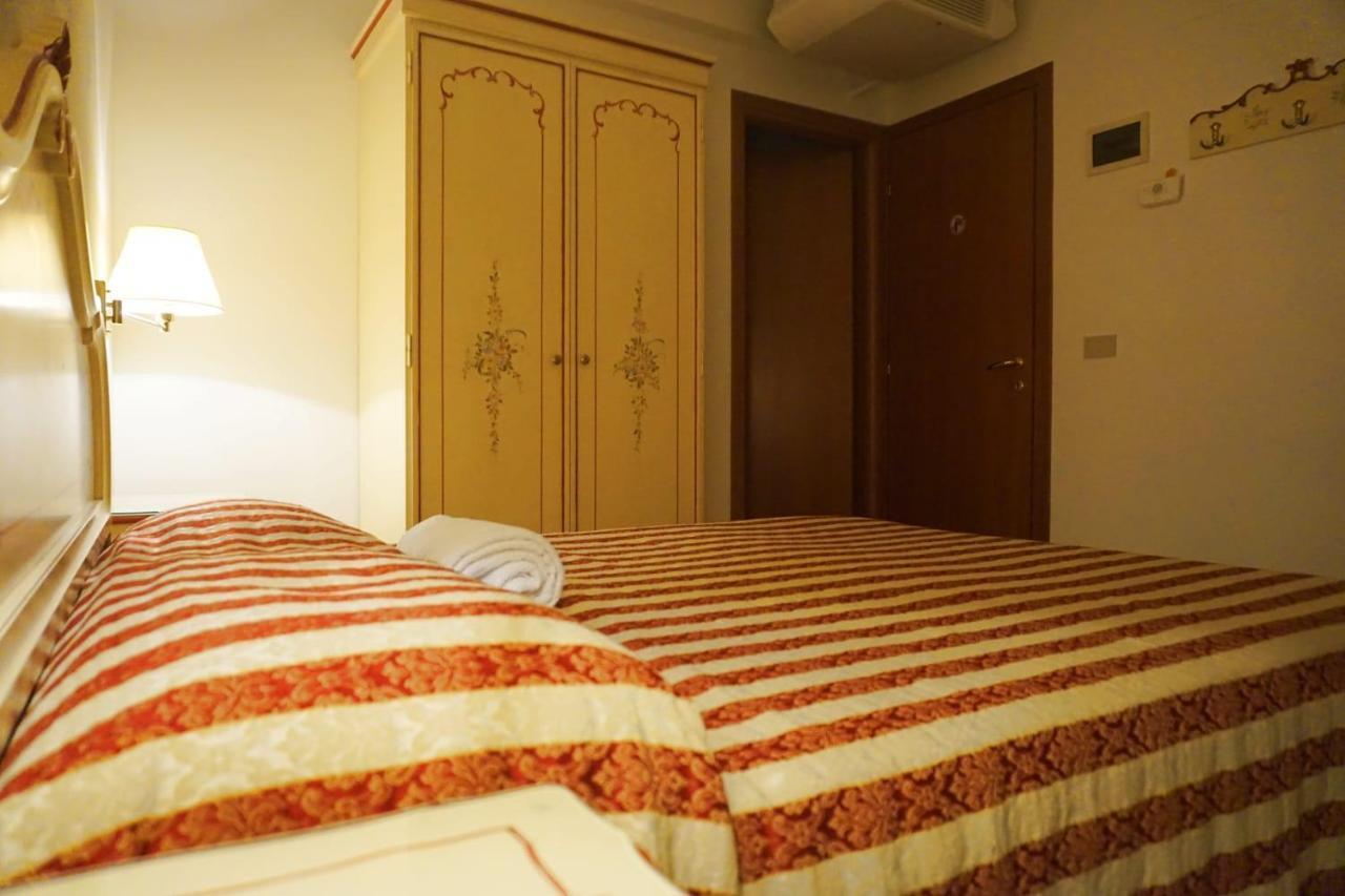 Guesthouse Al Profeta เวนิส ภายนอก รูปภาพ